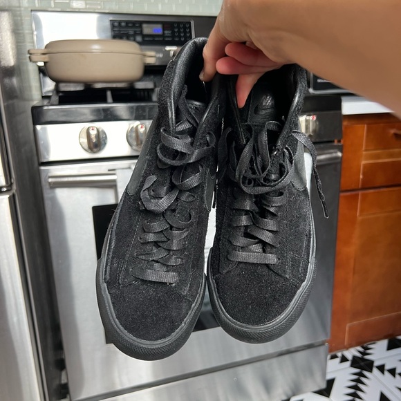 Comme des Garçons Nike SB Blazer High Tops (Men’s 5, Women’s 6.5) - Picture 6 of 7